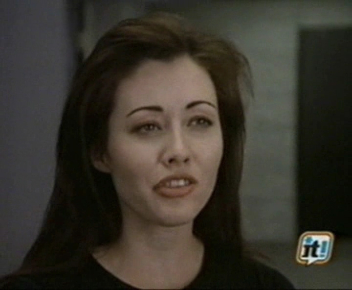 Charmed-Online-dot-NL-BeverlyHills90210-4x05-0546.jpg