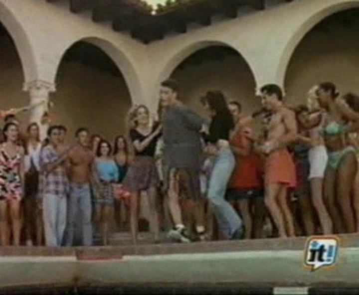 Charmed-Online-dot-NL-BeverlyHills90210-4x05-1221.jpg