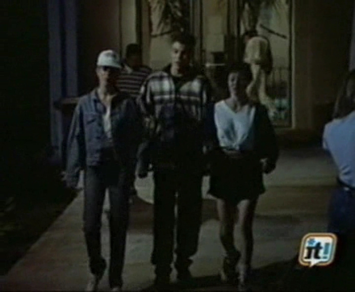 Charmed-Online-dot-NL-BeverlyHills90210-4x05-1324.jpg
