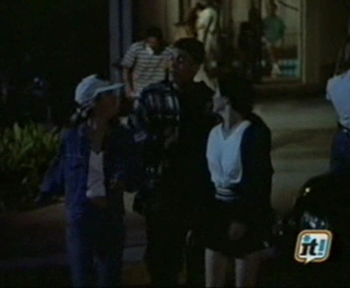 Charmed-Online-dot-NL-BeverlyHills90210-4x05-1327.jpg
