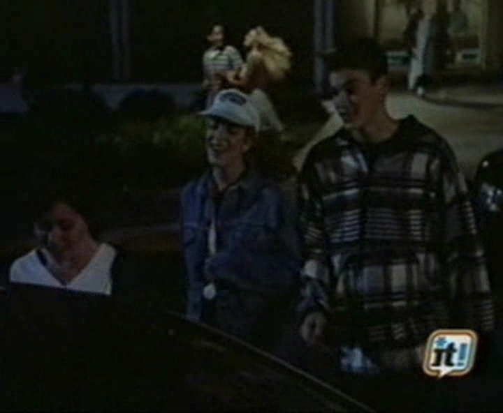 Charmed-Online-dot-NL-BeverlyHills90210-4x05-1330.jpg