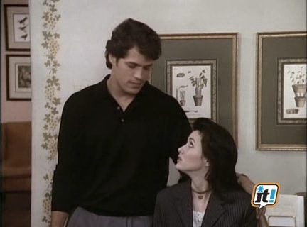 Charmed-Online-dot-NL-BeverlyHills90210-4x10-0623.jpg