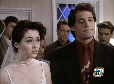 Charmed-Online-dot-NL-BeverlyHills90210-4x10-2015.jpg
