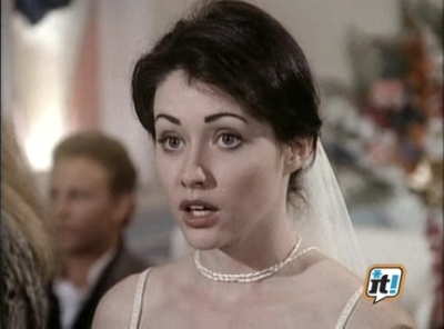 Charmed-Online-dot-NL-BeverlyHills90210-4x10-2204.jpg