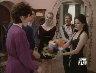 Charmed-Online-dot-NL-BeverlyHills90210-4x12-1990.jpg