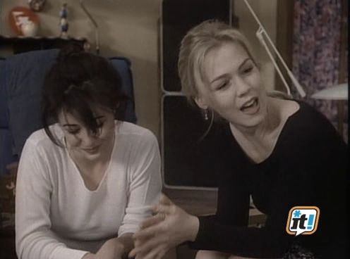 Charmed-Online-dot-NL-BeverlyHills90210-4x16-0625.jpg
