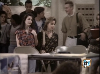 Charmed-Online-dot-NL-BeverlyHills90210-4x16-0038.jpg