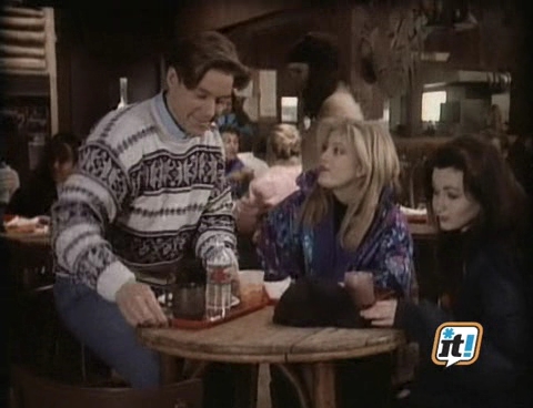 Charmed-Online-dot-NL-BeverlyHills90210-4x17-0326.jpg