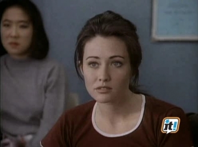 Charmed-Online-dot-NL-BeverlyHills90210-4x19-0100.jpg