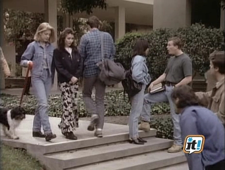 Charmed-Online-dot-NL-BeverlyHills90201-4x222136.jpg