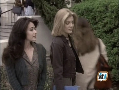 Charmed-Online-dot-NL-BeverlyHills90201-4x220391.jpg