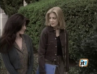 Charmed-Online-dot-NL-BeverlyHills90201-4x220394.jpg