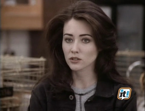 Charmed-Online-dot-NL-BeverlyHills90201-4x231003.jpg