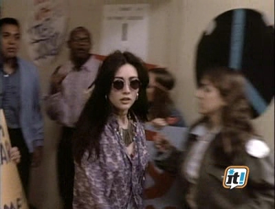 Charmed-Online-dot-NL-BeverlyHills90201-4x25-1856.jpg