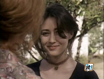 Charmed-Online-dot-NL-BeverlyHills90201-4x25-2415.jpg