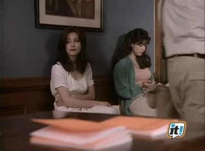 Charmed-Online-dot-NL-BeverlyHills90201-4x27-1301.jpg