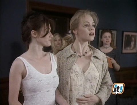 Charmed-Online-dot-NL-BeverlyHills90201-4x28-1595.jpg