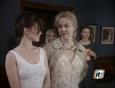 Charmed-Online-dot-NL-BeverlyHills90201-4x28-1603.jpg