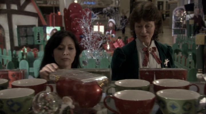 Charmed-Online-dot-net_ChristmasCarper2109.jpg