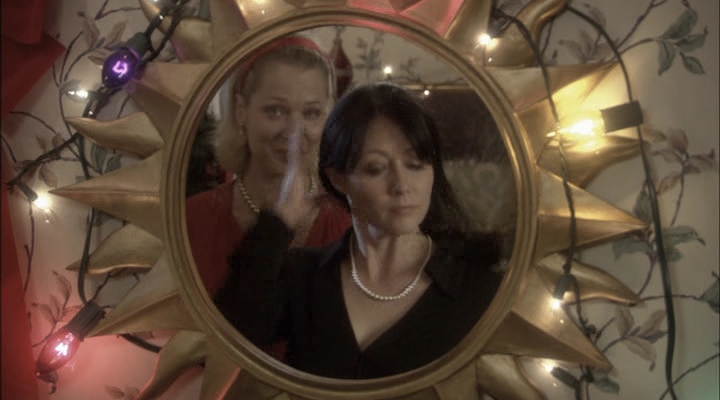 Charmed-Online-dot-net_ChristmasCarper3554.jpg