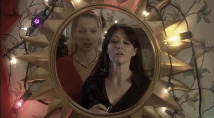 Charmed-Online-dot-net_ChristmasCarper3557.jpg