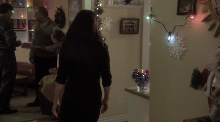 Charmed-Online-dot-net_ChristmasCarper3691.jpg