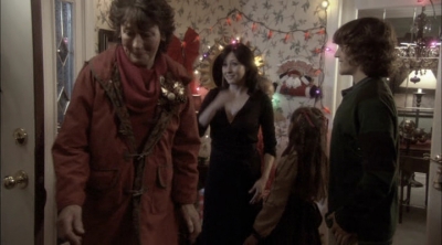 Charmed-Online-dot-net_ChristmasCarper3618.jpg