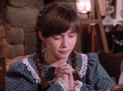 Charmed-Online-dot-NL-LittleHouseonthePrairie_BlessAlltheDearChildren4170.jpg