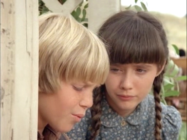 Charmed-Online-dot-NL-LittleHouseonthePrairie_LookBacktoYesterday0352.jpg