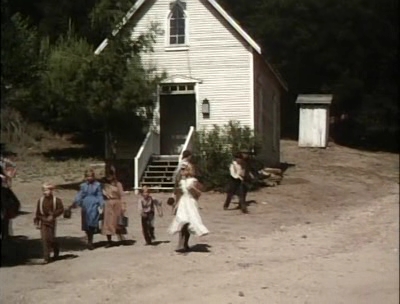 Charmed-Online-dot-NL-LittleHouseonthePrairie_TheLastFarewell1858.jpg