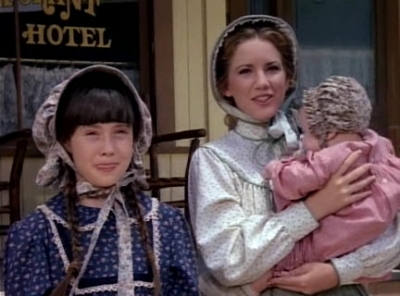 Charmed-Online-dot_nl-LittleHouseonthePrairie9x01-0099.jpg