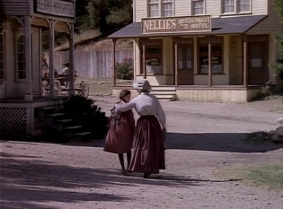 Charmed-Online-dot_nl-LittleHouseonthePrairie9x01-0327.jpg