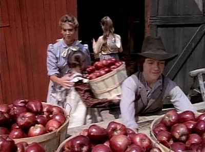 Charmed-Online-dot_nl-LittleHouseonthePrairie9x04-0715.jpg