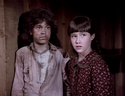 Charmed-Online-dot_nl-LittleHouseonthePrairie9x06-1709.jpg