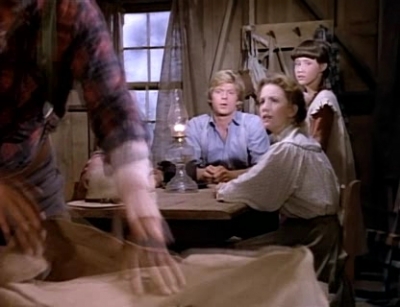 Charmed-Online-dot-NL-LittleHouseonthePrairie9x07-1875.jpg