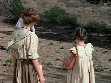 Charmed-Online-dot-NLCharmed-Online-dot-NL-LittleHouseonthePrairie9x12-2417.jpg