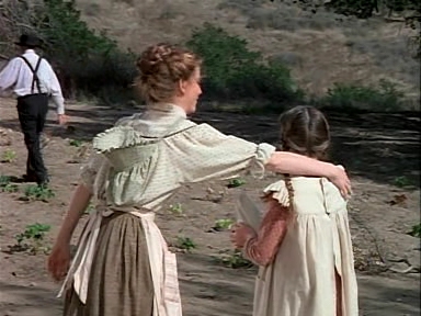 Charmed-Online-dot-NLCharmed-Online-dot-NL-LittleHouseonthePrairie9x12-2418.jpg