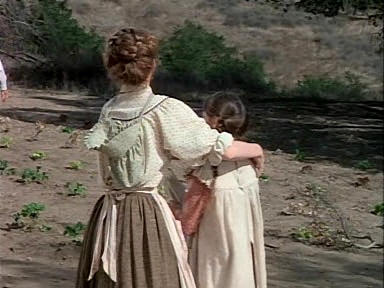 Charmed-Online-dot-NLCharmed-Online-dot-NL-LittleHouseonthePrairie9x12-2419.jpg