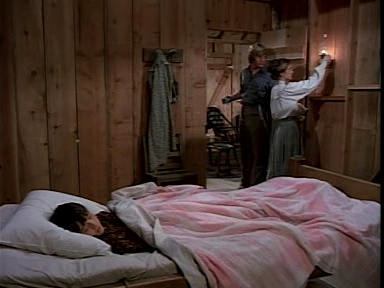 Charmed-Online-dot-NLCharmed-Online-dot-NL-LittleHouseonthePrairie9x12-2750.jpg