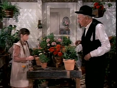 Charmed-Online-dot-NLCharmed-Online-dot-NL-LittleHouseonthePrairie9x12-2951.jpg