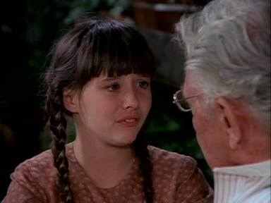 Charmed-Online-dot-NLCharmed-Online-dot-NL-LittleHouseonthePrairie9x12-3367.jpg