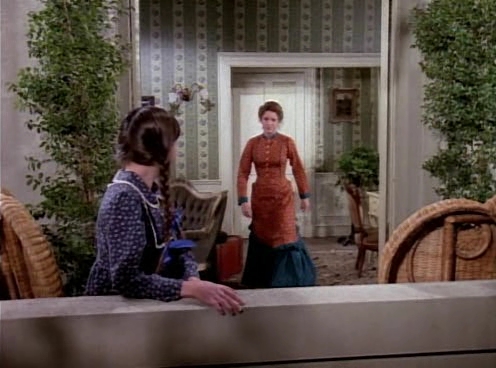 Charmed-Online-dot-NL-LittleHouseonthePrairie9x15-0791.jpg