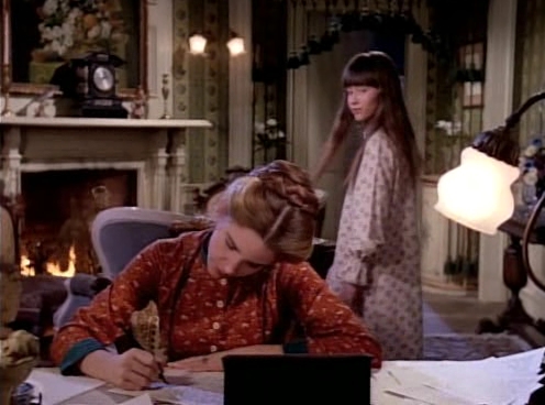 Charmed-Online-dot-NL-LittleHouseonthePrairie9x15-0836.jpg