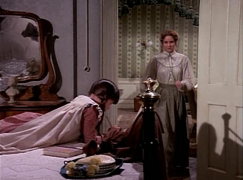 Charmed-Online-dot-NL-LittleHouseonthePrairie9x15-1080.jpg