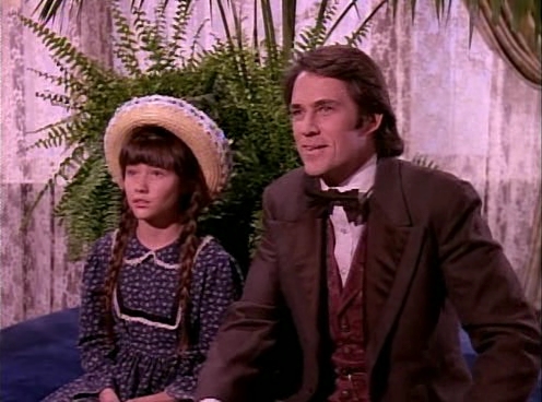 Charmed-Online-dot-NL-LittleHouseonthePrairie9x15-1671.jpg