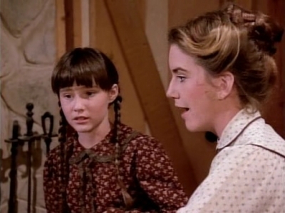 Charmed-Online-dot-NL-LittleHouseonthePrairie9x18-0343.jpg