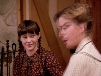 Charmed-Online-dot-NL-LittleHouseonthePrairie9x18-0356.jpg