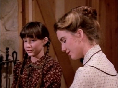 Charmed-Online-dot-NL-LittleHouseonthePrairie9x18-0369.jpg