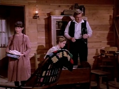 Charmed-Online-dot-NL-LittleHouseonthePrairie9x18-1536.jpg