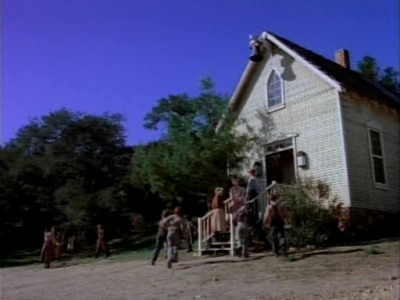 Charmed-Online-dot-NL-LittleHouseonthePrairie9x20-2121.jpg